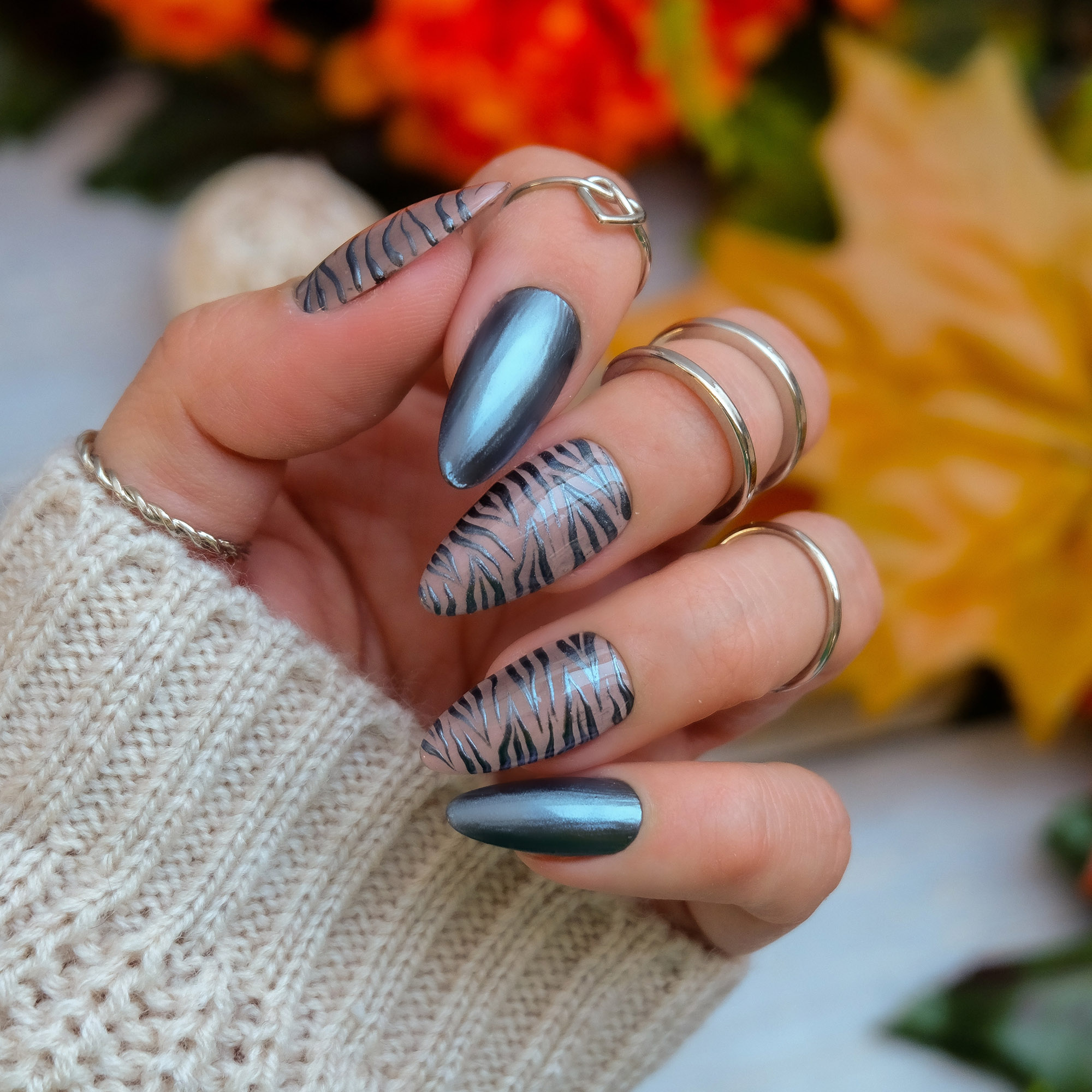 black reflections (1)